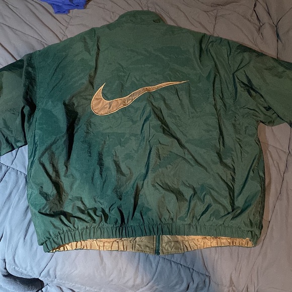 Nike jacket - Picture 2 of 4